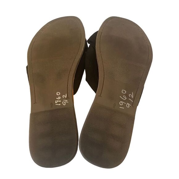 Old Navy Black Knot Faux Suede Flats in Size 9 - Picture 6 of 6